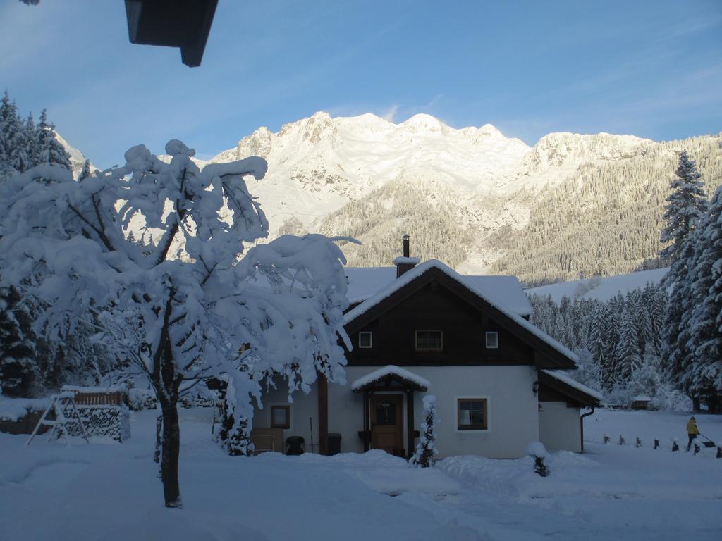 Ferienhaus Schwarzenbacher Lungötz Kamer foto
