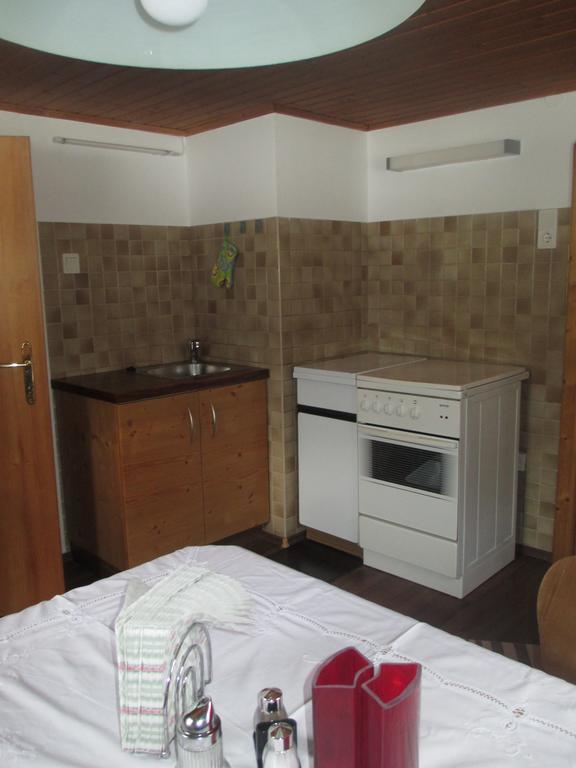 Ferienhaus Schwarzenbacher Lungötz Kamer foto