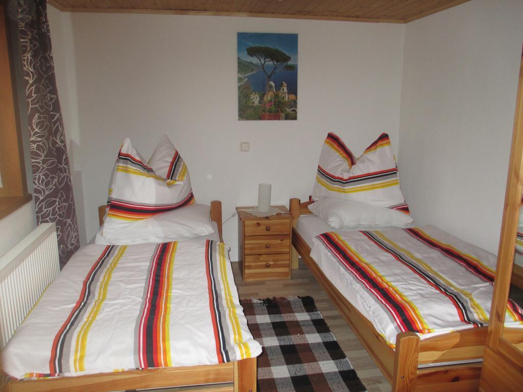 Ferienhaus Schwarzenbacher Lungötz Kamer foto